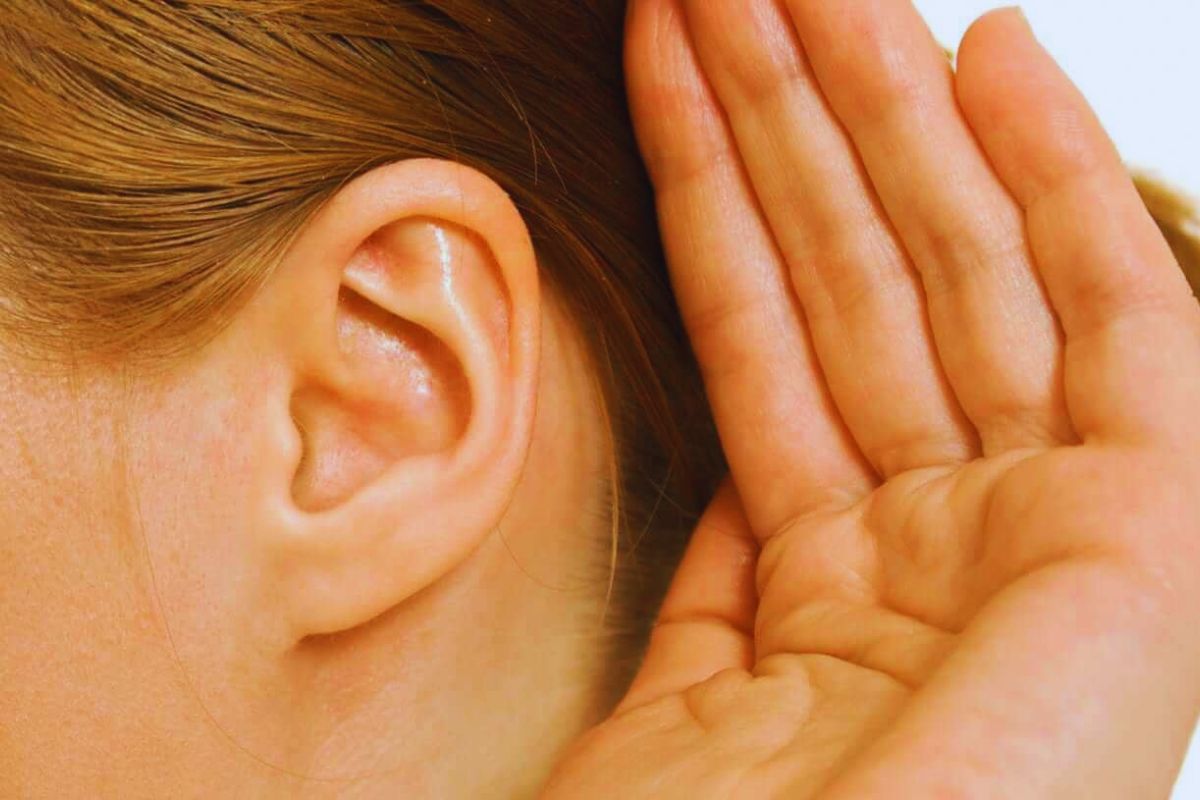 Hearing Loss An Early Warning Sign For Alzheimer's, Study Warns: Don't Ignore These Other Red Flags