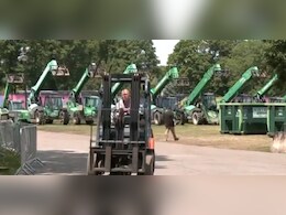 T20 World Cup 2024: अमेरिका में जहां हुआ भारत-पाकिस्तान का मैच, उस स्टेडियम को गिराने पहुंचे कई बुलडोज़र T20 World Cup 2024: अमेरिका में जहां हुआ भारत-पाकिस्तान का मैच, उस स्टेडियम को गिराने पहुंचे कई बुलडोज़र