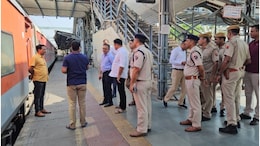 Ajmer: प्लेटफॉर्म पर परिवार संग सो रही 11 साल की बच्ची का अपहरण, GRP को ट्रेन में इस हाल में मिली