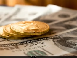 Dollar Dips As US Election Outcome Remains Uncertain, Fed Rate Cut Looms Dollar Dips As US Election Outcome Remains Uncertain, Fed Rate Cut Looms