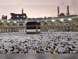 Cyber Fraud: हज के नाम पर आरोपियों ने लूट लिए लाखों रुपए, जब एयरपोर्ट पहुंचे लोग तो टिकट और वीजा निकला फर्जी