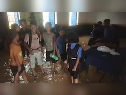 छत्तीसगढ़ में स्कूल शिक्षा विभाग की तैयारियों की खुली पोल! यहां क्लास रूम में भरा पानी, तो करनी पड़ी छुट्टी