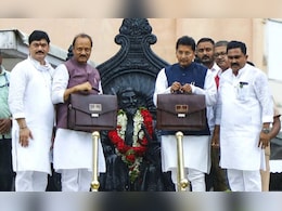 अर्थसंकल्पात STची झोळी रिकामीच, सरकारकडून वारंवार फसवणूक होत असल्याचा आरोप अर्थसंकल्पात STची झोळी रिकामीच, सरकारकडून वारंवार फसवणूक होत असल्याचा आरोप