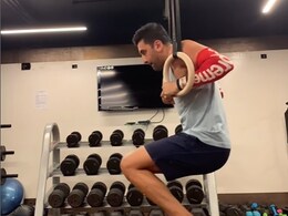 रणबीर कपूर के वर्कआउट वीडियो पर आलिया भट्ट ने किया ये कमेंट, फैन बोला - धरती का सबसे हैंडसम आदमी रणबीर कपूर के वर्कआउट वीडियो पर आलिया भट्ट ने किया ये कमेंट, फैन बोला - धरती का सबसे हैंडसम आदमी