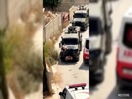Israeli Forces Strap Wounded Palestinian, Tie Him On Top Of Vehicle And Drive Off Israeli Forces Strap Wounded Palestinian, Tie Him On Top Of Vehicle And Drive Off