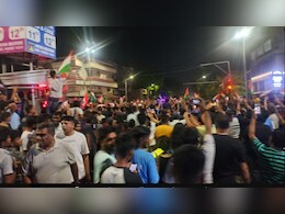 T20 World Cup 2024 Final: विश्व कप जीत के बाद रात भर नाचता रहा पूरा इंडिया, ये तस्वीरें आपके रोंगटे खड़े कर देंगी T20 World Cup 2024 Final: विश्व कप जीत के बाद रात भर नाचता रहा पूरा इंडिया, ये तस्वीरें आपके रोंगटे खड़े कर देंगी