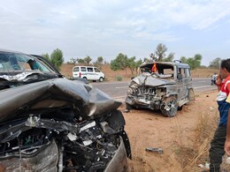 Accident in Rajasthan: खाटूश्याम जी और सालासर से दर्शन कर लौट रही कारों की आमने- सामने भिड़ंत, 2 लोगों की मौत 15 घायल Accident in Rajasthan: खाटूश्याम जी और सालासर से दर्शन कर लौट रही कारों की आमने- सामने भिड़ंत, 2 लोगों की मौत 15 घायल