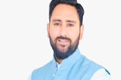 जयपुर में कांग्रेस के अनिल चोपड़ा ने लगाया वोटों में हेर-फेर का आरोप जयपुर में कांग्रेस के अनिल चोपड़ा ने लगाया वोटों में हेर-फेर का आरोप