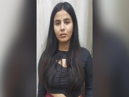 Tinder Date Gone Wrong: Man Scammed To Pay Rs 1.2 Lakh Bill At Delhi Cafe Tinder Date Gone Wrong: Man Scammed To Pay Rs 1.2 Lakh Bill At Delhi Cafe