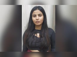 'टिंडर' पर राइट स्वाइप, डेट और फिर लाखों का बिल... डेटिंग ऐप पर किया जा रहा स्कैम 'टिंडर' पर राइट स्वाइप, डेट और फिर लाखों का बिल... डेटिंग ऐप पर किया जा रहा स्कैम