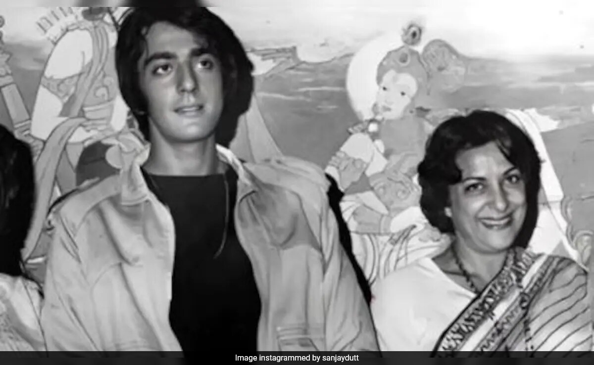 Sanjay Dutt Remembers Mother Nargis On Her Birth Anniversary: "Miss You Everyday"