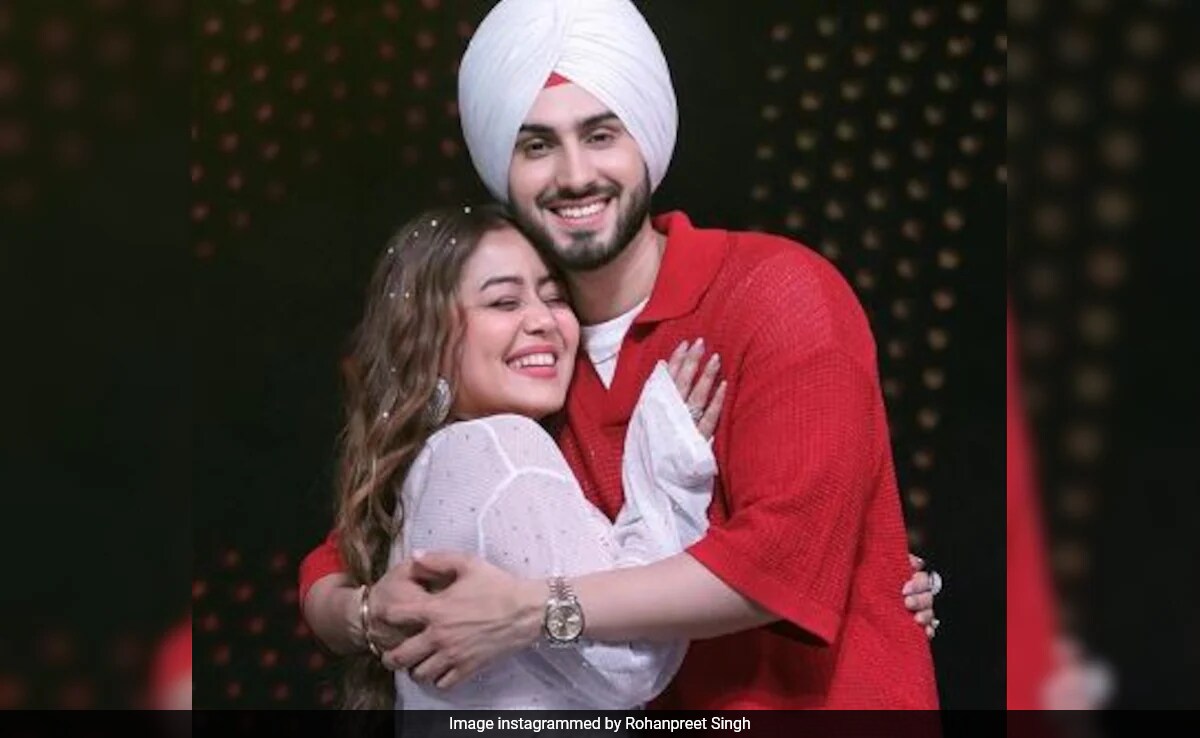 To Neha Kakkar, A Mushy Birthday Wish From Husband Rohanpreet Singh: "My Baby Just Turned 16"