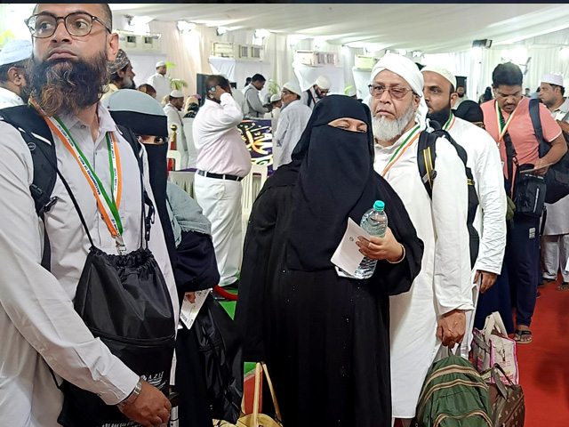 First Batch Of 378 Hajj Pilgrims Returns To India