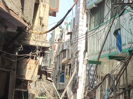 Video: Portion Of Mosque Collapses After Walls Develop Cracks In Delhi Video: Portion Of Mosque Collapses After Walls Develop Cracks In Delhi