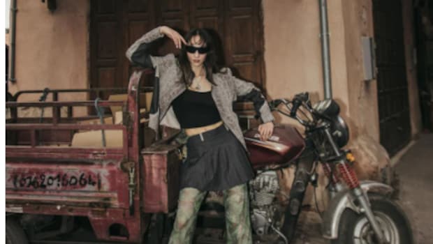 Best Deals On tops And Tees From Myntra