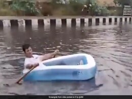 Video: Delhi BJP Councillor "Rows Boat" On Road Amid Severe Waterlogging Video: Delhi BJP Councillor "Rows Boat" On Road Amid Severe Waterlogging