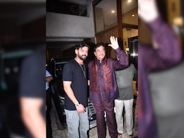 सोनाक्षी सिन्हा की शादी से पहले होने वाले दामाद जहीर इकबाल संग दिखे शत्रुघ्न सिन्हा, पैपराजी के सामने ये कही बात सोनाक्षी सिन्हा की शादी से पहले होने वाले दामाद जहीर इकबाल संग दिखे शत्रुघ्न सिन्हा, पैपराजी के सामने ये कही बात