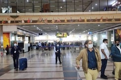 Jaipur Airport Bomb Threat: कॉलेज के बाद एयरपोर्ट को बम से उड़ाने की धमकी, राजस्थान को कौन डरा रहा Jaipur Airport Bomb Threat: कॉलेज के बाद एयरपोर्ट को बम से उड़ाने की धमकी, राजस्थान को कौन डरा रहा