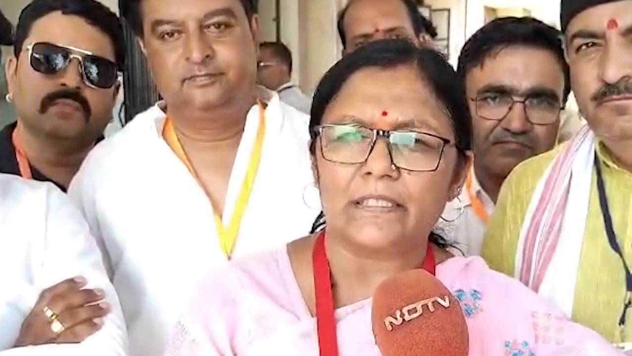 Cabinet Expension: कौन है सावित्री ठाकुर, जिन्हें आया दिल्ली से बुलावा