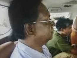 नीट पेपर लीक : हजारीबाग के स्कूल प्रिंसिपल, वाइस प्रिंसिपल और पत्रकार को सीबीआई ने किया गिरफ्तार  नीट पेपर लीक : हजारीबाग के स्कूल प्रिंसिपल, वाइस प्रिंसिपल और पत्रकार को सीबीआई ने किया गिरफ्तार