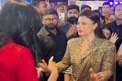 Kajol And Sushmita Sen Share A Warm Hug On Red Carpet Kajol And Sushmita Sen Share A Warm Hug On Red Carpet