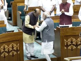 ध्वनिमत से लोकसभा स्पीकर चुने गए ओम बिरला, मोदी सरकार के लिए भी किसी सरप्राइज से कम नहीं ध्वनिमत से लोकसभा स्पीकर चुने गए ओम बिरला, मोदी सरकार के लिए भी किसी सरप्राइज से कम नहीं