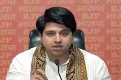 BJP's Shehzad Poonawalla Attacks Congress, AAP Alliance: "Pehle Nikah, Fir..." BJP's Shehzad Poonawalla Attacks Congress, AAP Alliance: "Pehle Nikah, Fir..."