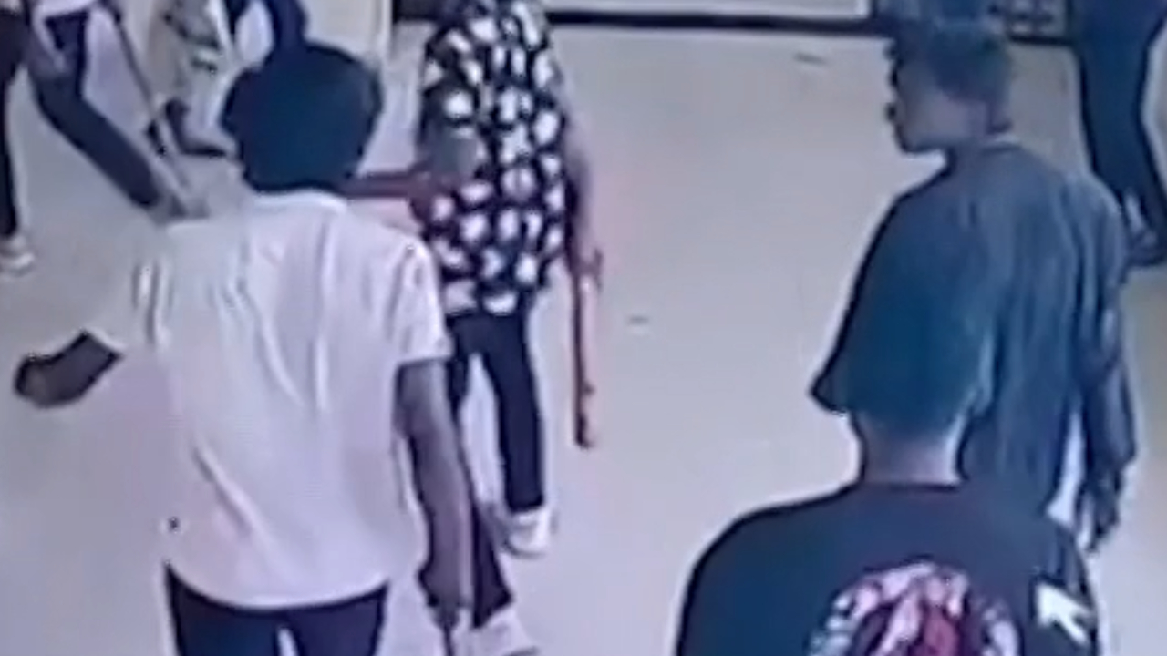 बैतूल: कॉलेज में घुसकर बदमाशों ने प्रोफेसर की जमकर कर दी पिटाई!