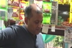 Food Inflation: आम आदमी के लिए दाल-रोटी हुई महंगी, आवश्यक वस्तुओं की कीमत में 15% से 20% तक इजाफा