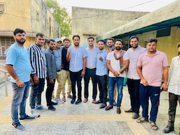 महिला आरक्षण बढ़ाए जाने के खिलाफ जयपुर में युवाओं का प्रदर्शन, मनोज मीणा की गिरफ्तारी से आक्रोश, 6 घंटे बाद हुई रिहाई महिला आरक्षण बढ़ाए जाने के खिलाफ जयपुर में युवाओं का प्रदर्शन, मनोज मीणा की गिरफ्तारी से आक्रोश, 6 घंटे बाद हुई रिहाई