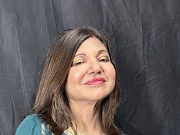 अलका याग्निक ने 6 साल की उम्र में भजन गायकी से की शुरुआत, बुखार में गाया एक दो तीन तो मिला फिल्मफेयर पुरस्कार अलका याग्निक ने 6 साल की उम्र में भजन गायकी से की शुरुआत, बुखार में गाया एक दो तीन तो मिला फिल्मफेयर पुरस्कार