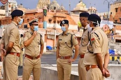 न्यूड वीडियो कॉल कर ब्लैकमेल करने वाला गैंग अरेस्ट न्यूड वीडियो कॉल कर ब्लैकमेल करने वाला गैंग अरेस्ट