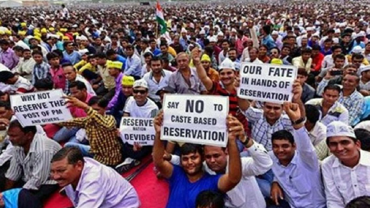 जानिए आरक्षण के आंकड़ों में कैसे उलझा एमपी में युवाओं का भविष्य?
