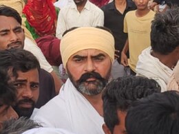 नहीं थम रही हनुमानगढ़ में हादसों की रफ्तार, किसान की मौत से आक्रोश में आए लोग नहीं थम रही हनुमानगढ़ में हादसों की रफ्तार, किसान की मौत से आक्रोश में आए लोग