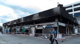 Bangkok Pet Market Catches Fire. Kills Hundreds Of Animals