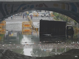 Delhi-NCR Submerges As Torrential Rain Breaks 88-Year-Old Record Delhi-NCR Submerges As Torrential Rain Breaks 88-Year-Old Record