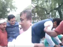 सपा नेता के बंगले के बाहर बारिश का पानी, स्टाफ की गोद में कार तक पहुंचे, देखें VIDEO सपा नेता के बंगले के बाहर बारिश का पानी, स्टाफ की गोद में कार तक पहुंचे, देखें VIDEO