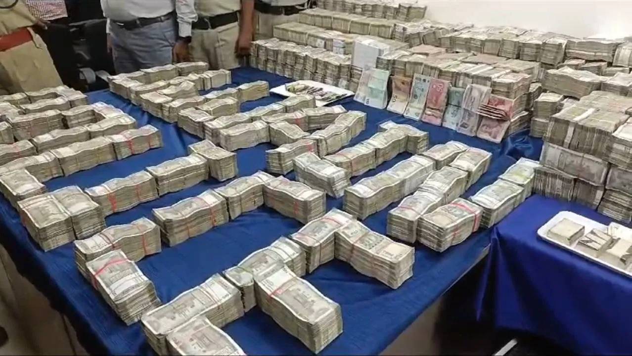 Madhya Pradesh: कैसे सट्टेबाजी की लत लगा रही रातों रात अमीर बनने की चाहत?