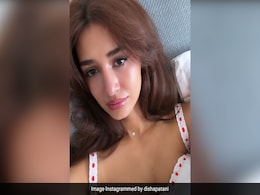 Disha Patani Is In LA But Her Blush Pink Makeup Is Living In Her Soft Girl Era Disha Patani Is In LA But Her Blush Pink Makeup Is Living In Her Soft Girl Era