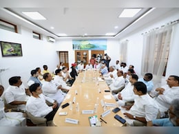 India Alliance Meeting: दिल्ली में जुटे इंडिया गठबंधन के नेता, मंथन के बाद सरकार बनाने पर दिया चौंकाने वाला बयान India Alliance Meeting: दिल्ली में जुटे इंडिया गठबंधन के नेता, मंथन के बाद सरकार बनाने पर दिया चौंकाने वाला बयान