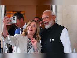 मैं दोस्ती और सम्मान के साथ... PM मोदी के 75वें जन्मदिन पर इटली की PM मेलोनी का 'सेल्फी' वाला खास मैसेज मैं दोस्ती और सम्मान के साथ... PM मोदी के 75वें जन्मदिन पर इटली की PM मेलोनी का 'सेल्फी' वाला खास मैसेज