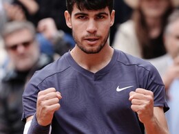 Alcaraz Books Tsitsipas Rematch As Swiatek Races Into French Open Quarters