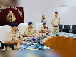पुलिस ने लौटाए 401 गुम हुए मोबाइल, हाथों में फोन मिलते ही लोगों के आंखों से छलक पड़े आंसू