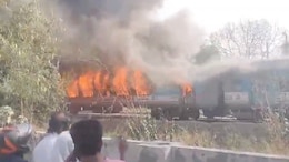 Fire Breaks Out In 3 Coaches Of Taj Express In Delhi, None Hurt