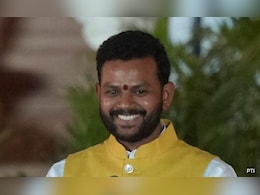 'फेस्टिव सीजन में सभी एयरलाइंस कंपनियों के टिकट प्राइज पर हमारी नजर' : बोले नागरिक उड्डयन मंत्री नायडू 'फेस्टिव सीजन में सभी एयरलाइंस कंपनियों के टिकट प्राइज पर हमारी नजर' : बोले नागरिक उड्डयन मंत्री नायडू