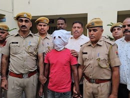 अजमेर स्टेशन पर 11 साल की बच्ची से रेप करने वाला दरिंदा गिरफ्तार, 55 CCTV खंगालने के बाद फुलेरा से धराया, पुलिस ने खोले कई राज अजमेर स्टेशन पर 11 साल की बच्ची से रेप करने वाला दरिंदा गिरफ्तार, 55 CCTV खंगालने के बाद फुलेरा से धराया, पुलिस ने खोले कई राज