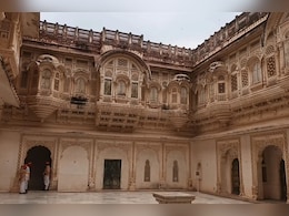Jodhpur: मेहरानगढ़ किले का आर्ट कन्वर्जन सेंटर, जहां 500 साल की ऐतिहासिक विरासत को वैज्ञानिक तरीके से किया जा रहा है संरक्षित Jodhpur: मेहरानगढ़ किले का आर्ट कन्वर्जन सेंटर, जहां 500 साल की ऐतिहासिक विरासत को वैज्ञानिक तरीके से किया जा रहा है संरक्षित