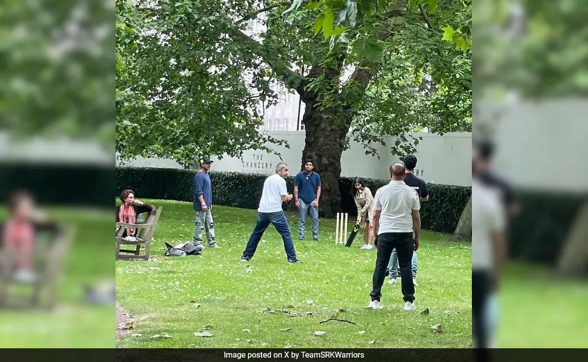 Pitch-Perfect: Shah Rukh Khan And Suhana's Cricket Match With Family In London