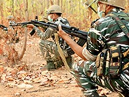 Naxal Encounter: आमझर के जंगल में हुई पुलिस-नक्सली मुठभेड़ में 5 लाख का इनामी नक्सली हुआ ढेर, बरामद किए गए इतने हथियार 