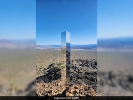 Mysterious "Monolith" Pops Up In Las Vegas Desert, Police Shares Pic Mysterious "Monolith" Pops Up In Las Vegas Desert, Police Shares Pic